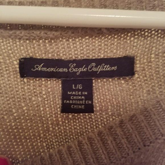 American Eagle Outfitters sweater - Picture 3 of 4